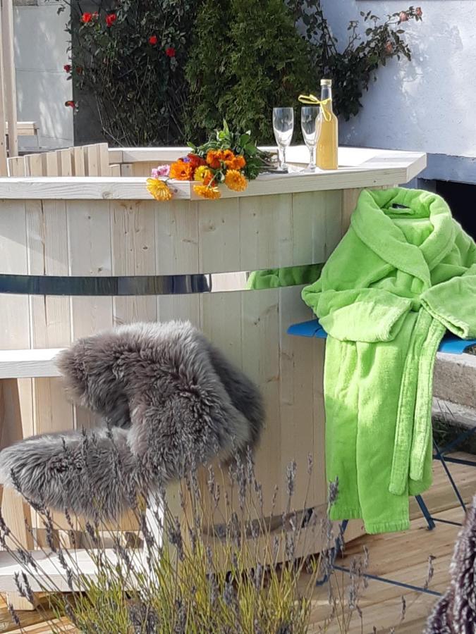 Gite La Petite Maison Horlogere Et Jacuzzi , Raquettes Les Fontenelles Dış mekan fotoğraf